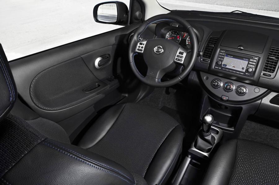  Nissan Note 2012 года  (фото 2 из 3)